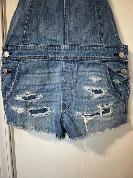 American Eagle Outfitters Medium Wash Denim Short Overalls Front Bibs Size XS - Picture 2 of 6